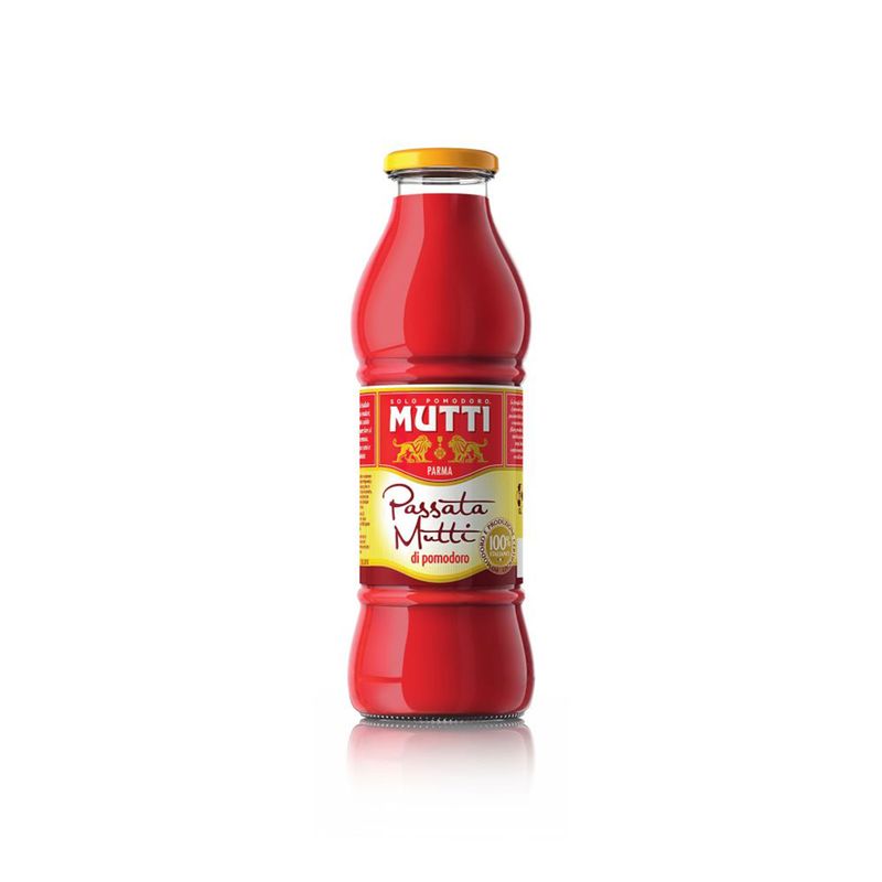 Salsa de tomate Mutti passata botella 700 g. Carrefour